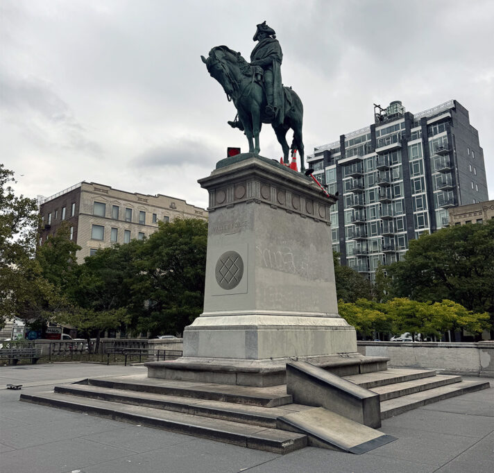 featured image for Late Nite Stars Monument-tage @ The Williamsburg Monument